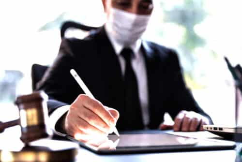 How Much Does a Debt Lawyer Cost?